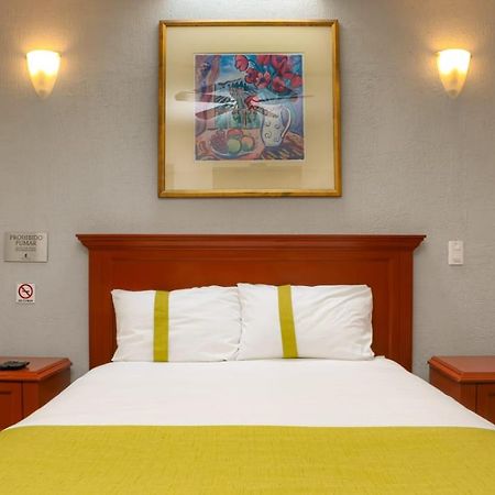 Suites Bajio Леон Екстериор снимка